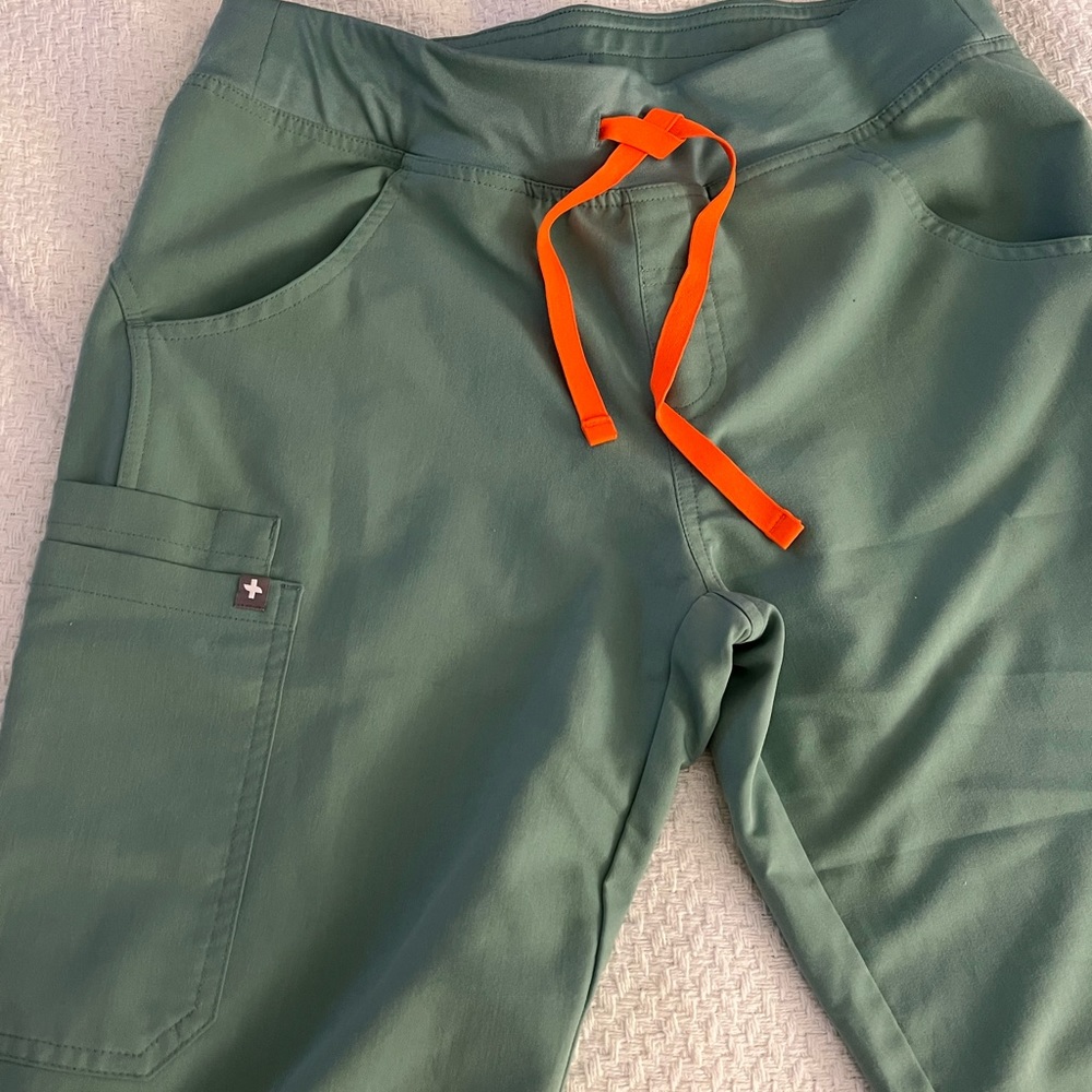 Figs scrub pants